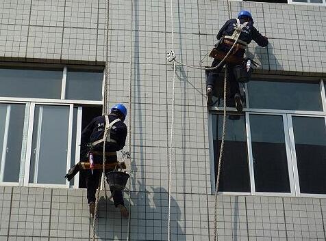 外墻防水刻不容緩，具體施工補(bǔ)漏方案如下
